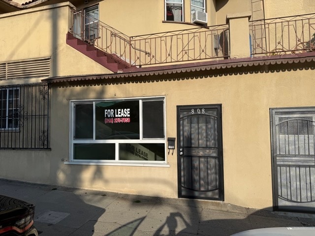 808 Centennial St, Los Angeles, CA for lease - Building Photo - Image 2 of 2
