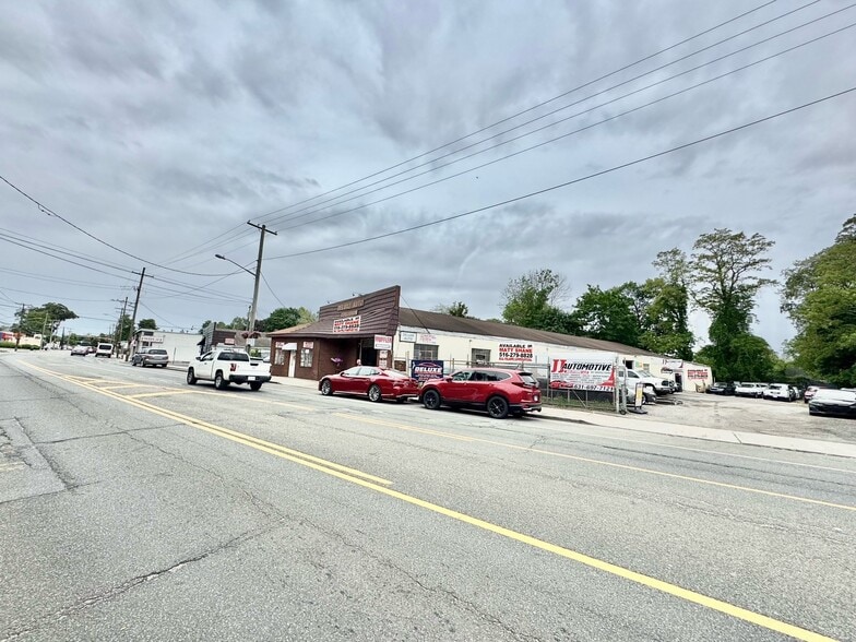 1959 New York Ave, Huntington Station, NY for sale - Building Photo - Image 1 of 29