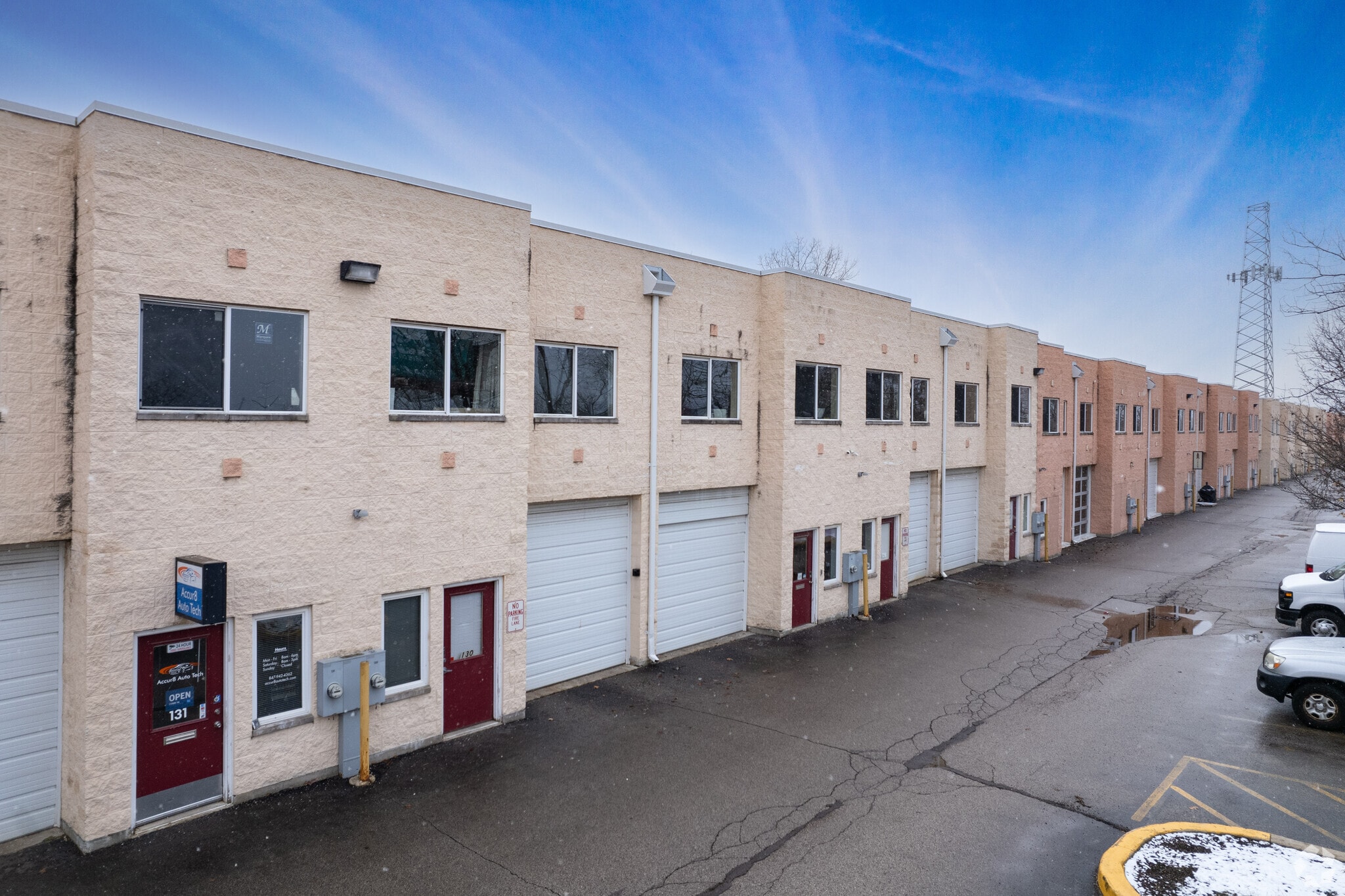 600 Waukegan Rd, Northbrook, IL for lease Building Photo- Image 1 of 9