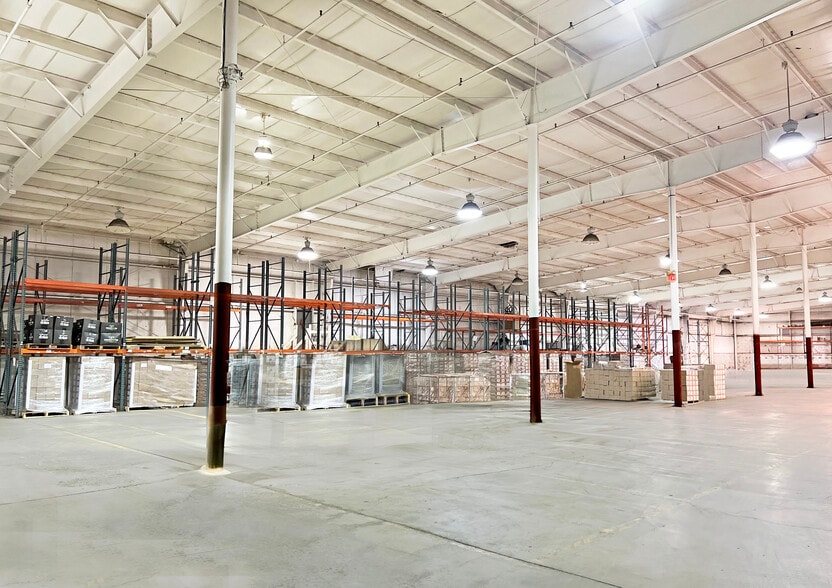 7774-7810 Whipple Ave NW, Canton, OH for lease - Interior Photo - Image 3 of 6