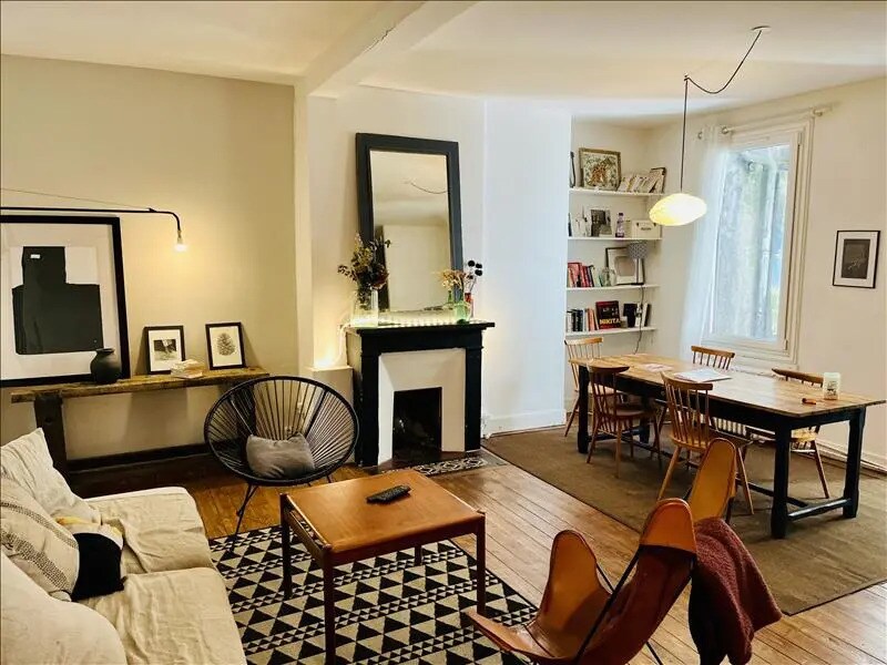 Retail in Bordeaux for sale Interior Photo- Image 1 of 7