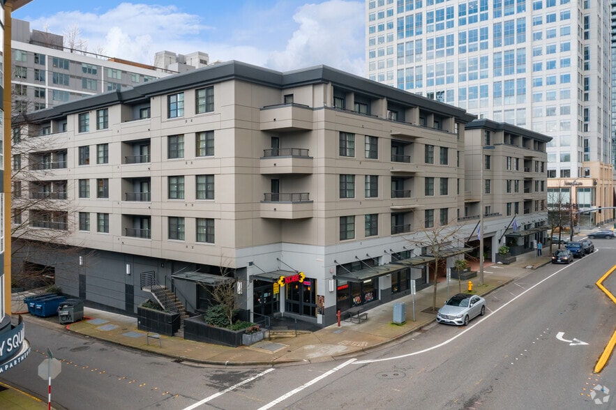 11010 NE 8th St, Bellevue, WA for lease - Building Photo - Image 3 of 3