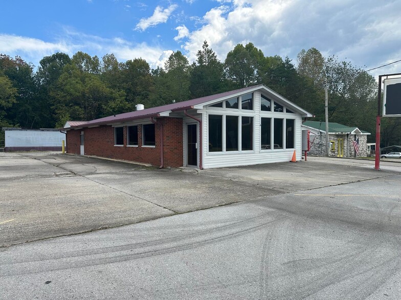 740 US-27, Whitley City, KY for sale - Primary Photo - Image 1 of 6