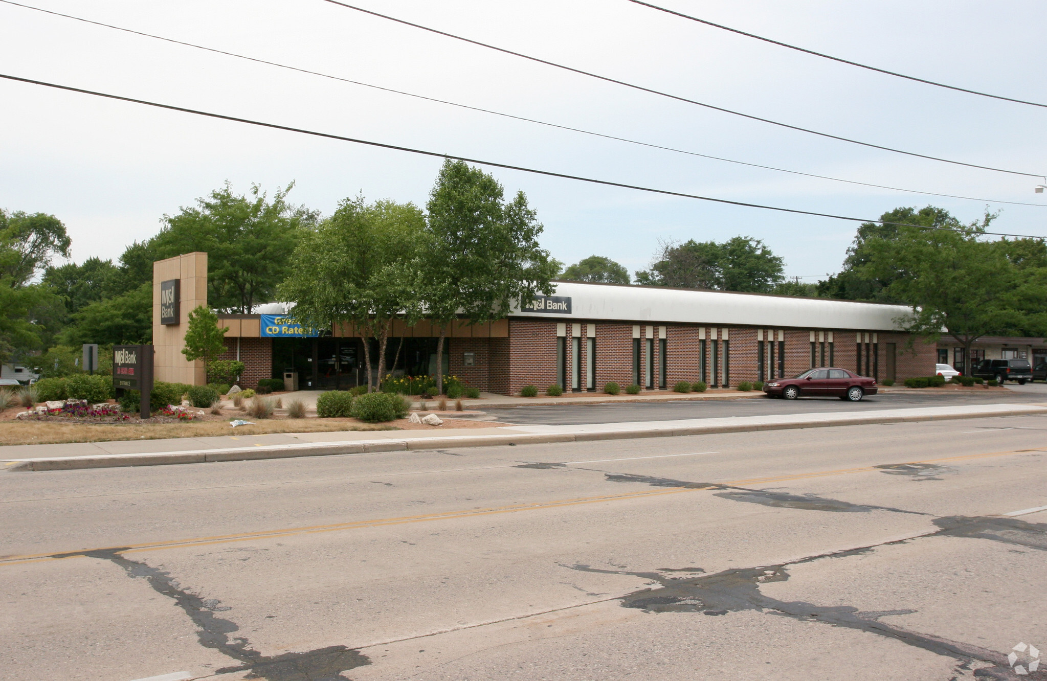 4711 Monona Dr, Madison, WI for sale Primary Photo- Image 1 of 1