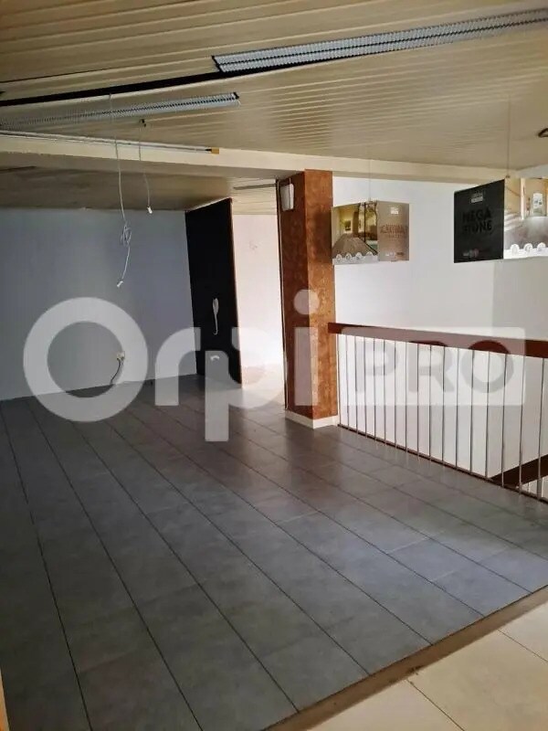 Retail in Châlons-en-Champagne for sale Interior Photo- Image 1 of 7