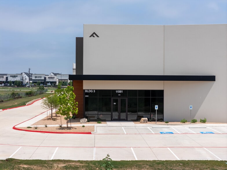 Hero Way West, Leander, TX for lease - Building Photo - Image 2 of 13