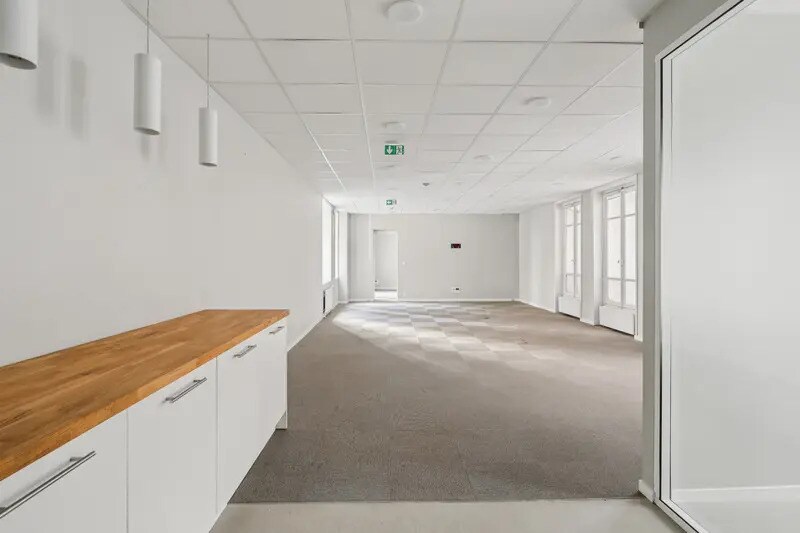 262 Rue Du Faubourg Saint-Honoré, Paris for lease Interior Photo- Image 1 of 16