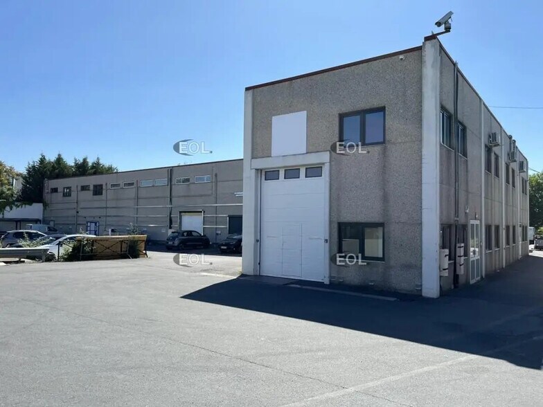 Flex in Argenteuil for lease - Building Photo - Image 1 of 10