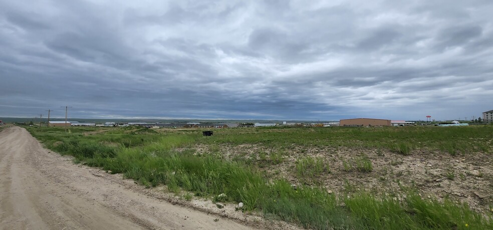 Lot 6, 58th St St NW, Williston, ND for sale - Primary Photo - Image 2 of 6