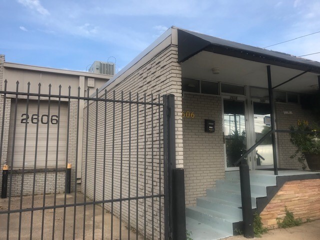 2606 Irving Blvd, Dallas, TX for sale - Building Photo - Image 1 of 1