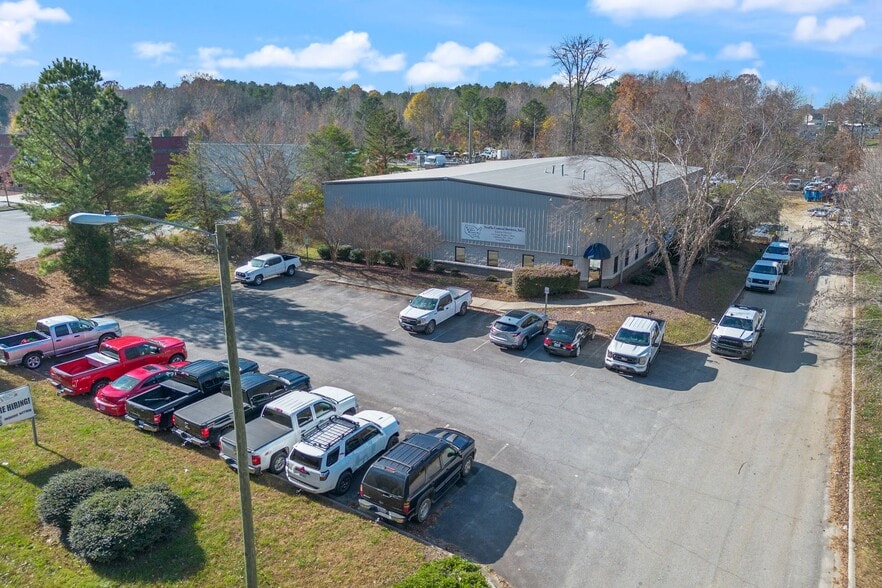 710 Long Meadow Dr, Salisbury, NC for sale - Primary Photo - Image 1 of 3
