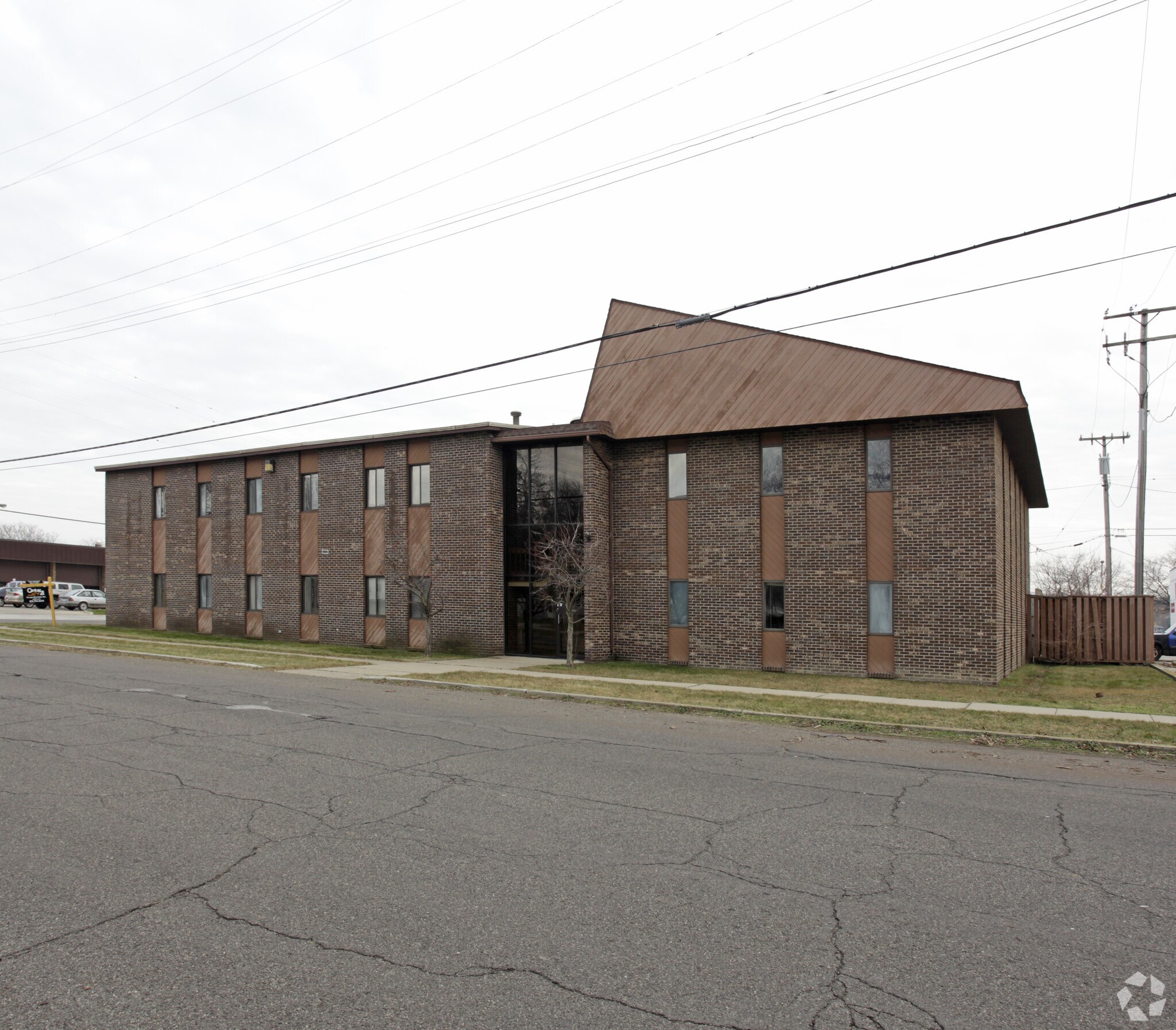 329 Columbia St, Algonac, MI for sale Primary Photo- Image 1 of 1