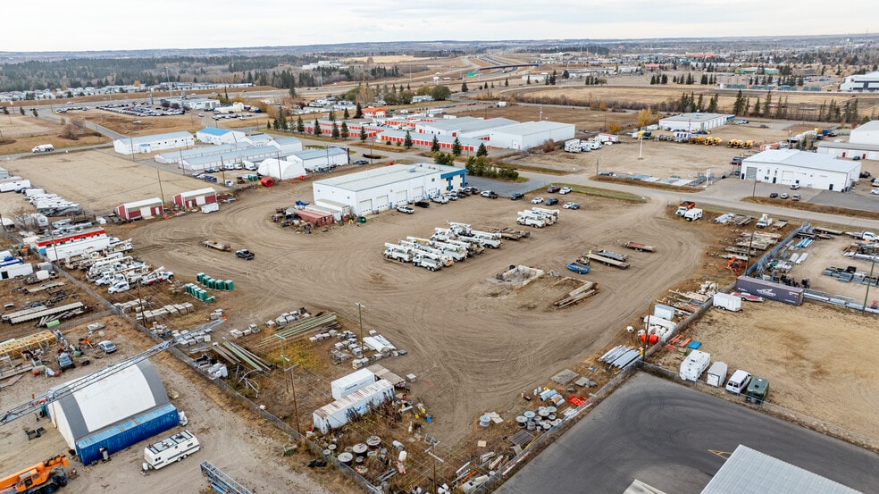 95 Poplar St, Red Deer County, AB for sale - Aerial - Image 2 of 6