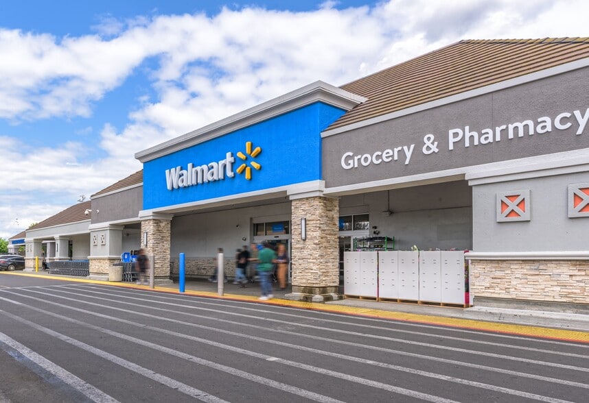 3848 McHenry Ave, Modesto, CA for lease - Building Photo - Image 1 of 5