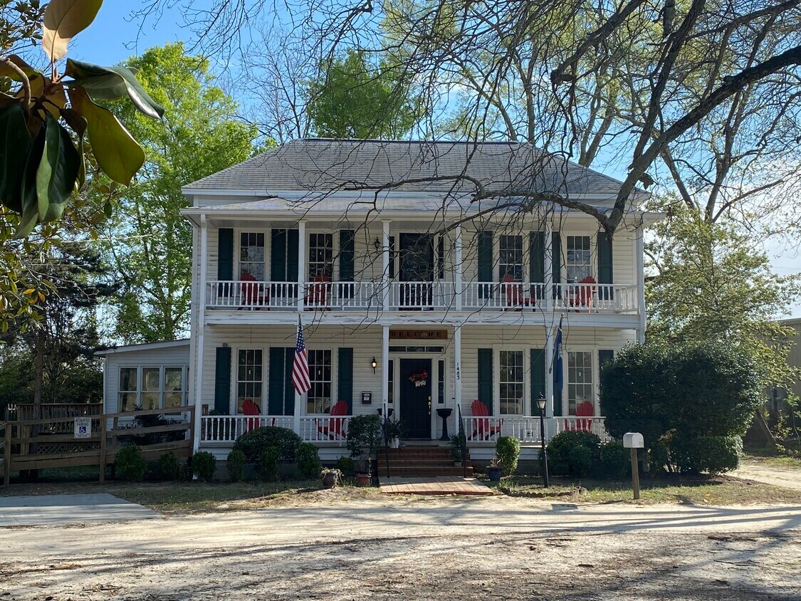 1483 Old Cherokee Rd, Lexington, SC 29072