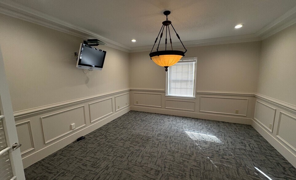 110 Dillon Dr, Spartanburg, SC for lease - Interior Photo - Image 2 of 7