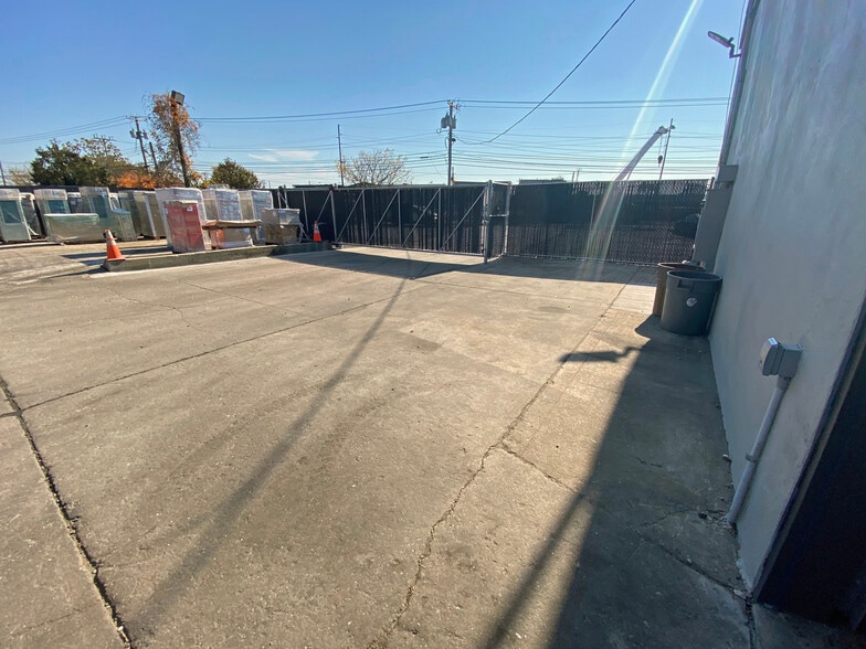 1013 Long Island Ave, Deer Park, NY for sale - Building Photo - Image 3 of 9