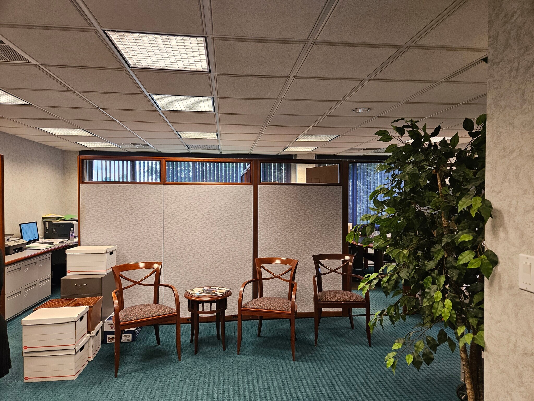 1250 S Cedar Crest Blvd Suite 110 78 - cqgj1sq