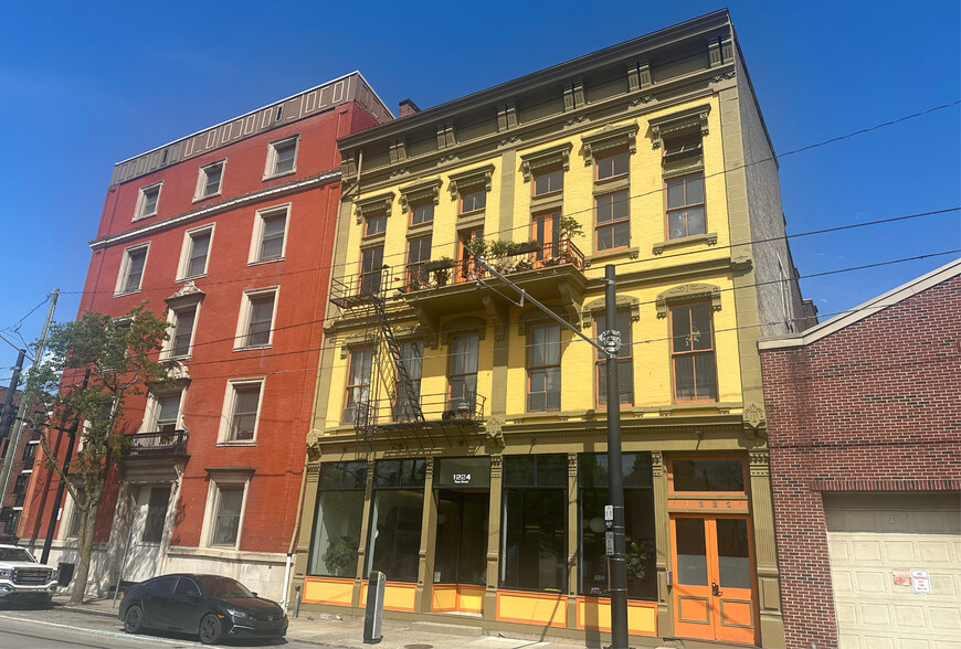 1222-1224 Race St, Cincinnati, OH for lease - Building Photo - Image 2 of 2