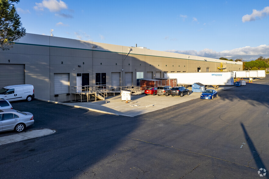 8602-8624 Thornton Ave, Newark, CA for lease - Building Photo - Image 3 of 5