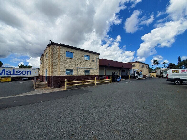 94-403 Ukee St, Waipahu, HI for sale - 20210830_111902 - Image 1 of 22