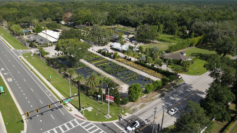 5650 Orange Boulevard & 121 North Center portfolio of 2 properties for sale on LoopNet.com - Building Photo - Image 3 of 17
