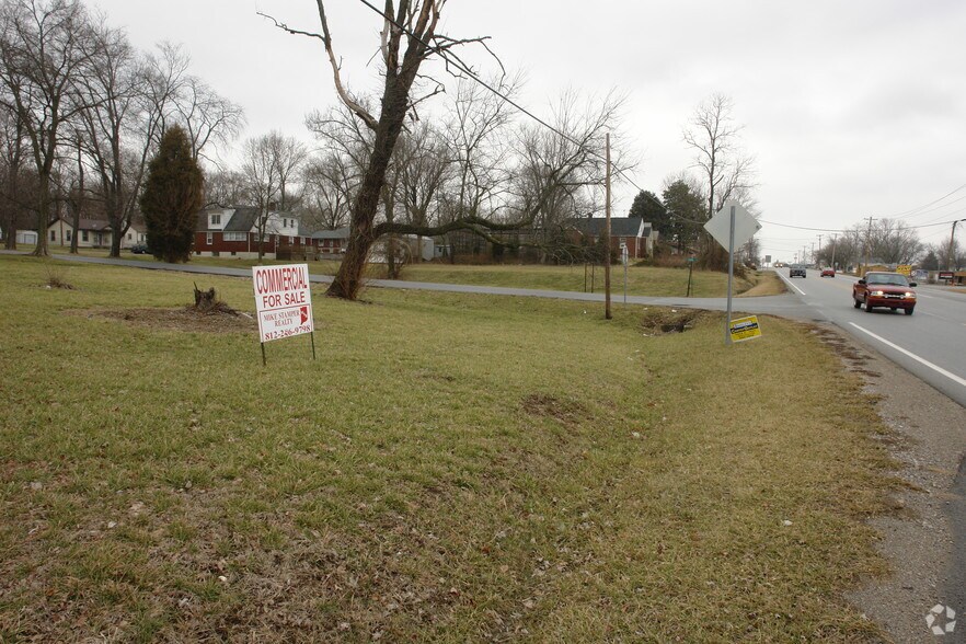 177-181 Level St, Charlestown, IN for sale - Primary Photo - Image 1 of 1