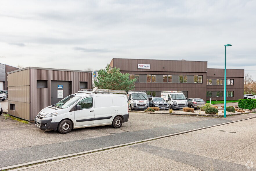 Flex in Dardilly for lease - Primary Photo - Image 1 of 2