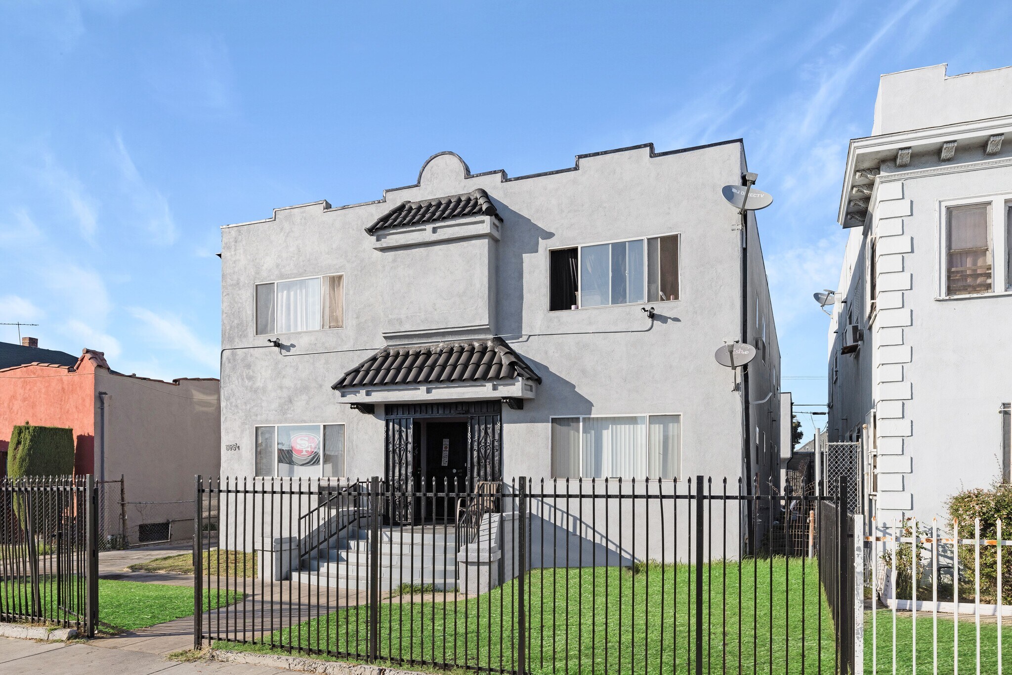 187 W 41st Pl, Los Angeles, CA for sale Building Photo- Image 1 of 1