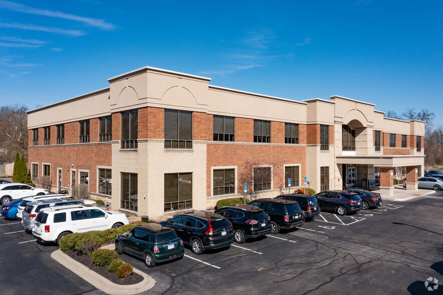 8251 Pine Rd, Cincinnati, OH for lease - Primary Photo - Image 1 of 4