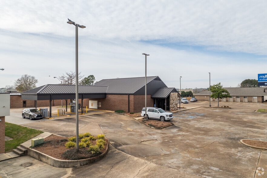 101 Office Park Dr, Brandon, MS for lease - Primary Photo - Image 1 of 16