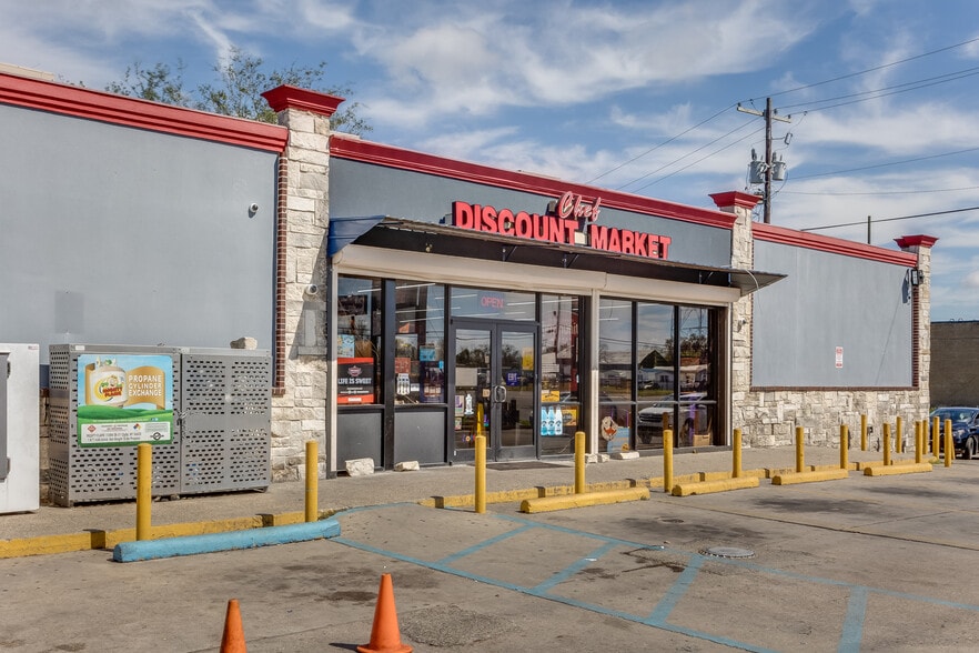 10833 Chef Menteur Hwy, New Orleans, LA 70127