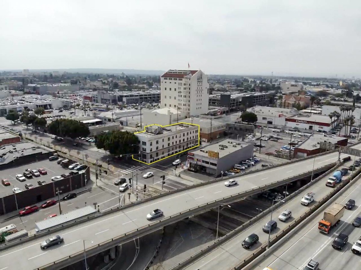 1801 S Flower St, Los Angeles, CA 90015