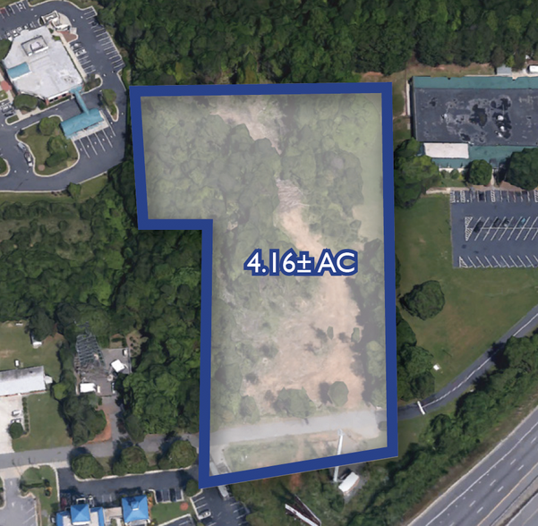 6325 Amp Dr, Clemmons, NC for sale - Building Photo - Image 3 of 6