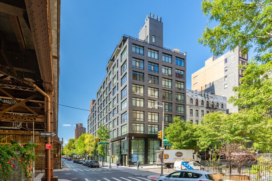 1516 Park Ave, New York, NY for lease - Primary Photo - Image 1 of 7