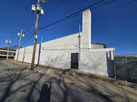 40 Railroad Ave, Copiague NY - Warehouse