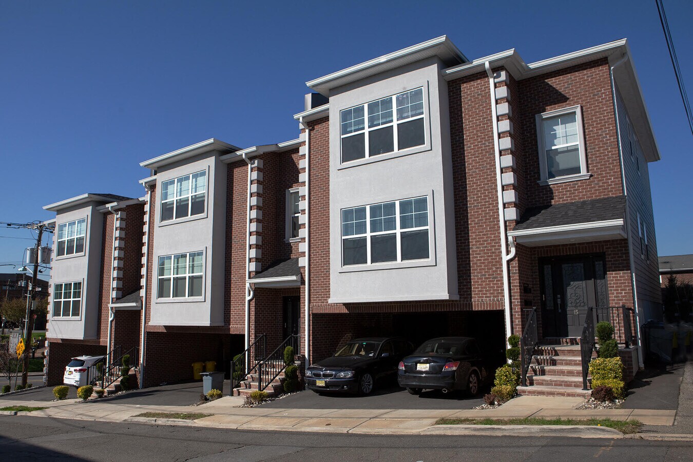 1115 Wendell Pl, Fairview, NJ 07022