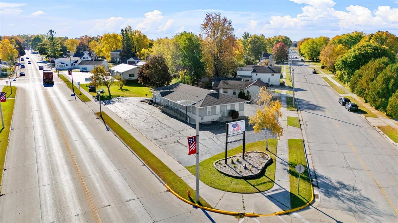 2131 Calumet Dr, New Holstein, WI for lease Building Photo- Image 1 of 43