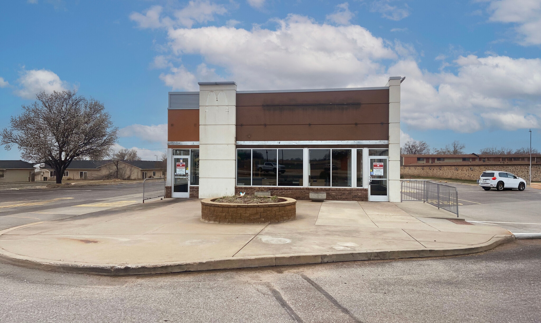1123 E US Highway 54, Kingman, KS for lease Building Photo- Image 1 of 9