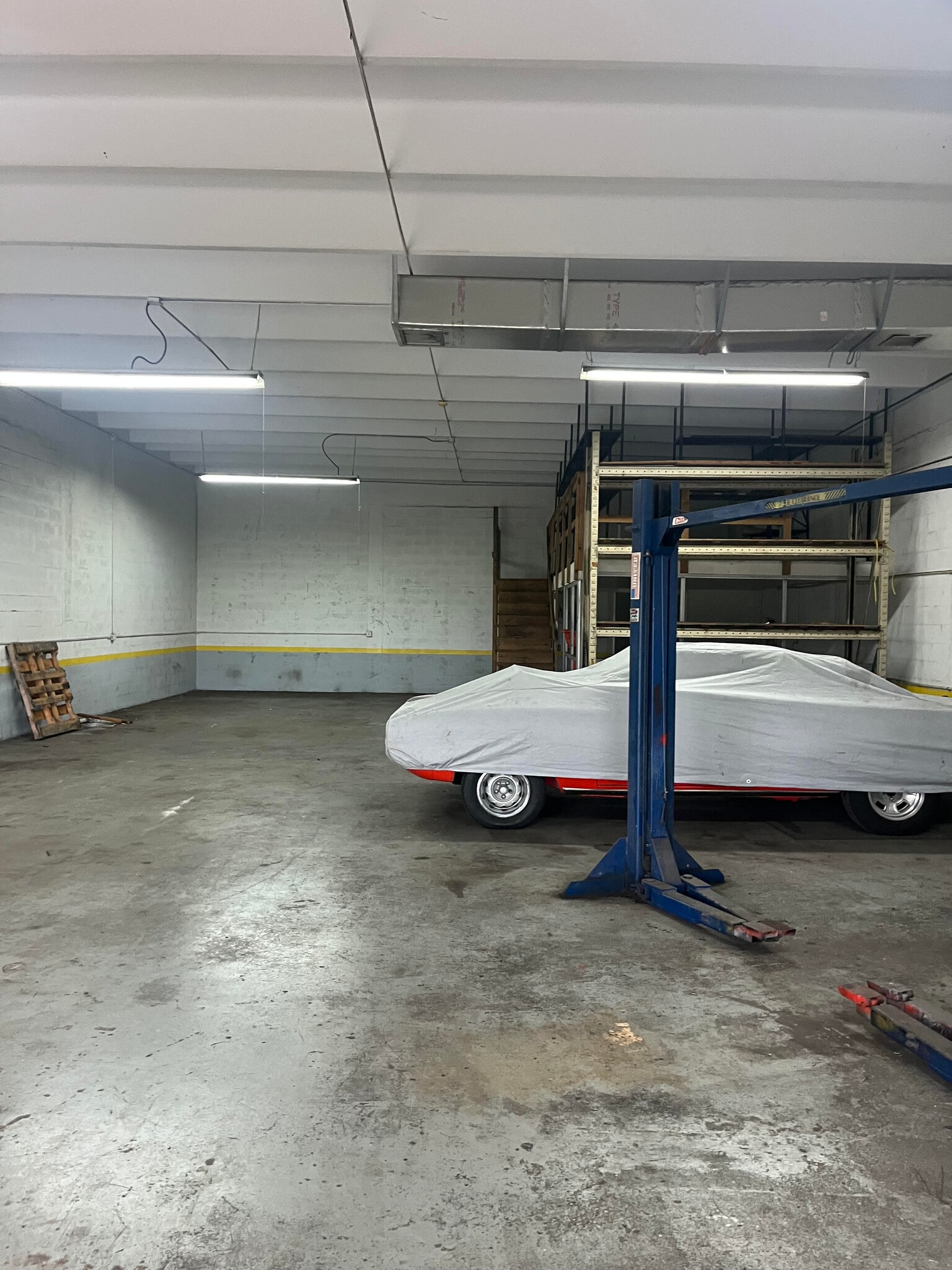 10810-10814 SW 188th St, Miami, FL for lease Interior Photo- Image 1 of 3