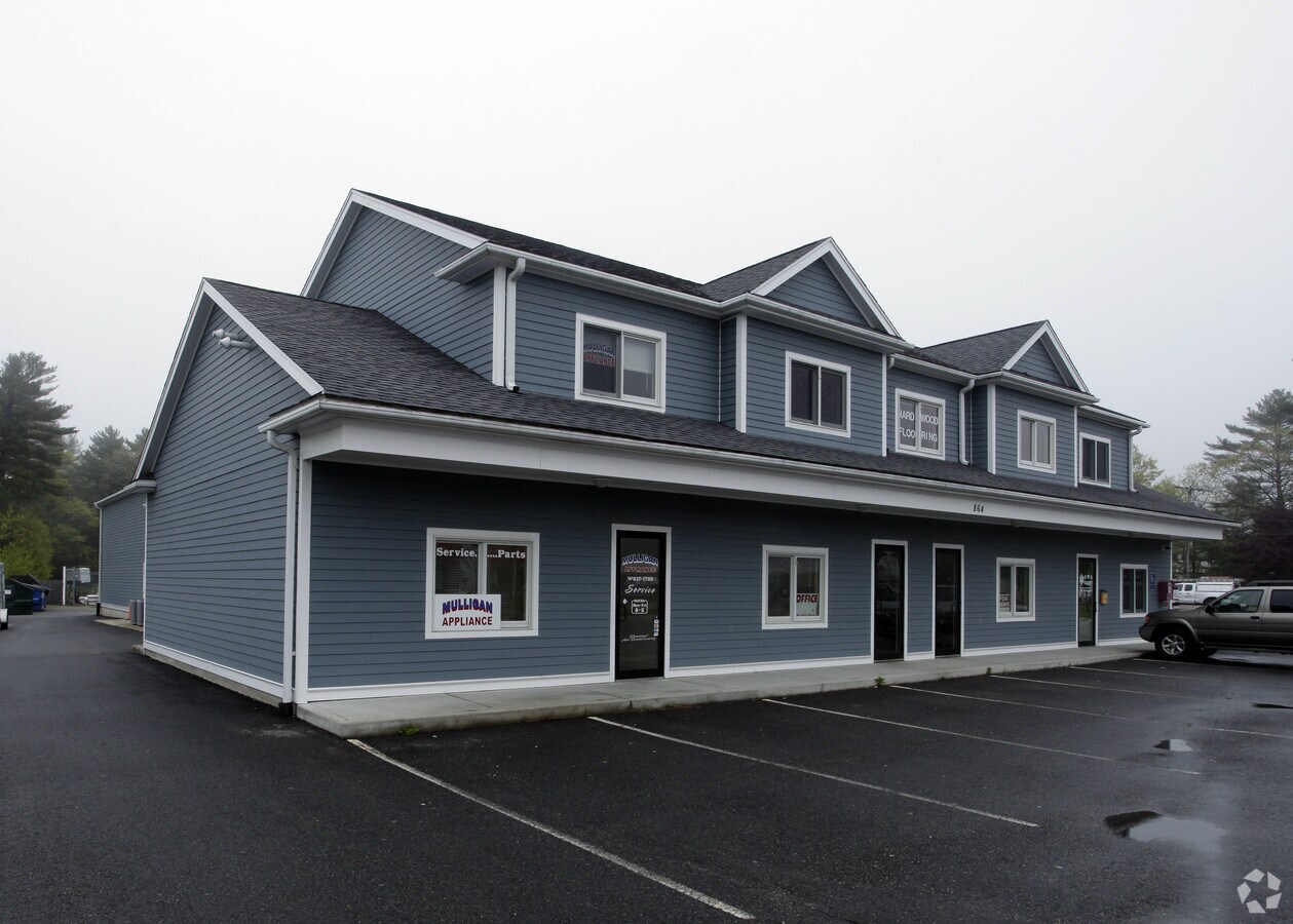 864 Plain St, Marshfield, MA 02050