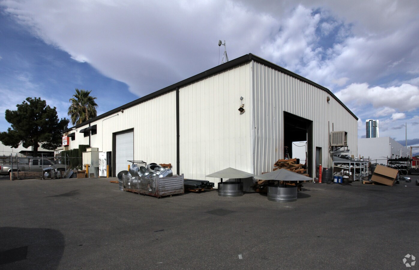 4280 W Tompkins Ave, Las Vegas, NV 89103