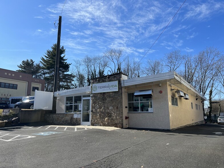 1626 Old York Rd, Abington, PA for lease - Building Photo - Image 1 of 6