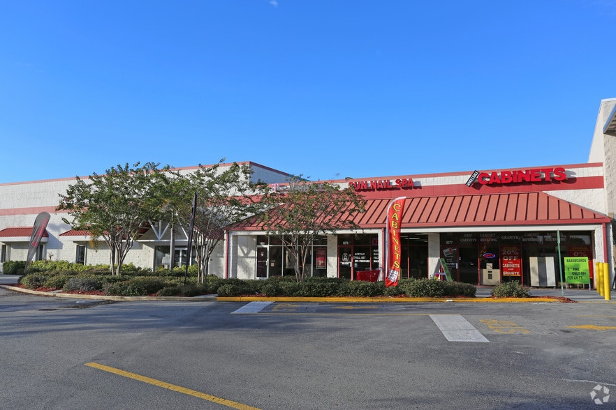 6277-6285 W Waters Ave, Tampa, FL for sale - Building Photo - Image 2 of 10
