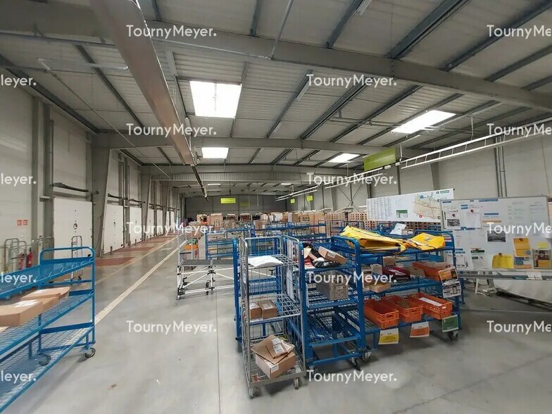 Flex in Orvault for lease - Building Photo - Image 3 of 8