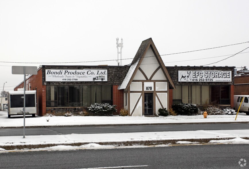 879 Islington Ave, Toronto, ON for lease - Primary Photo - Image 1 of 3