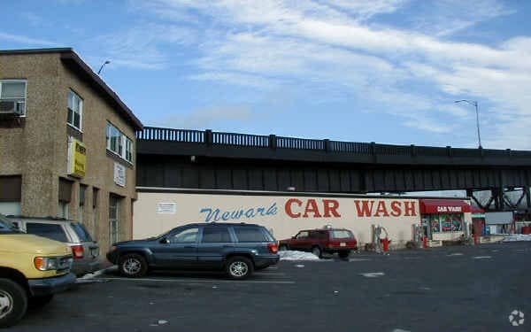 203-221 Raymond Blvd, Newark, NJ for sale - Building Photo - Image 3 of 3