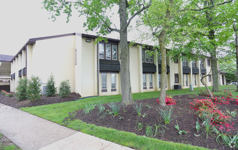 9811 Mallard Dr, Laurel, MD for lease - Building Photo - Image 1 of 8