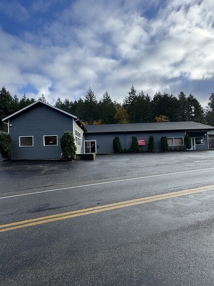 8820 Miller Rd NE, Bainbridge Island, WA for lease - Building Photo - Image 1 of 10