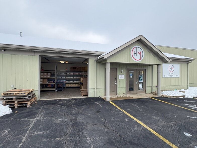 493 Bev Rd, Youngstown, OH for sale - Building Photo - Image 2 of 33